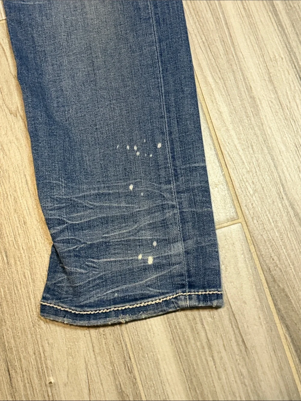 Men's Straight Fit Distressed Jeans in Blue - Casual Everyday Style